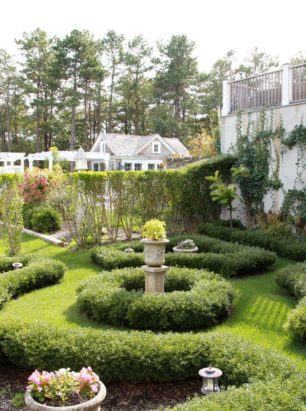 Noyac Path, Water Mill - Hamptons Real Estate