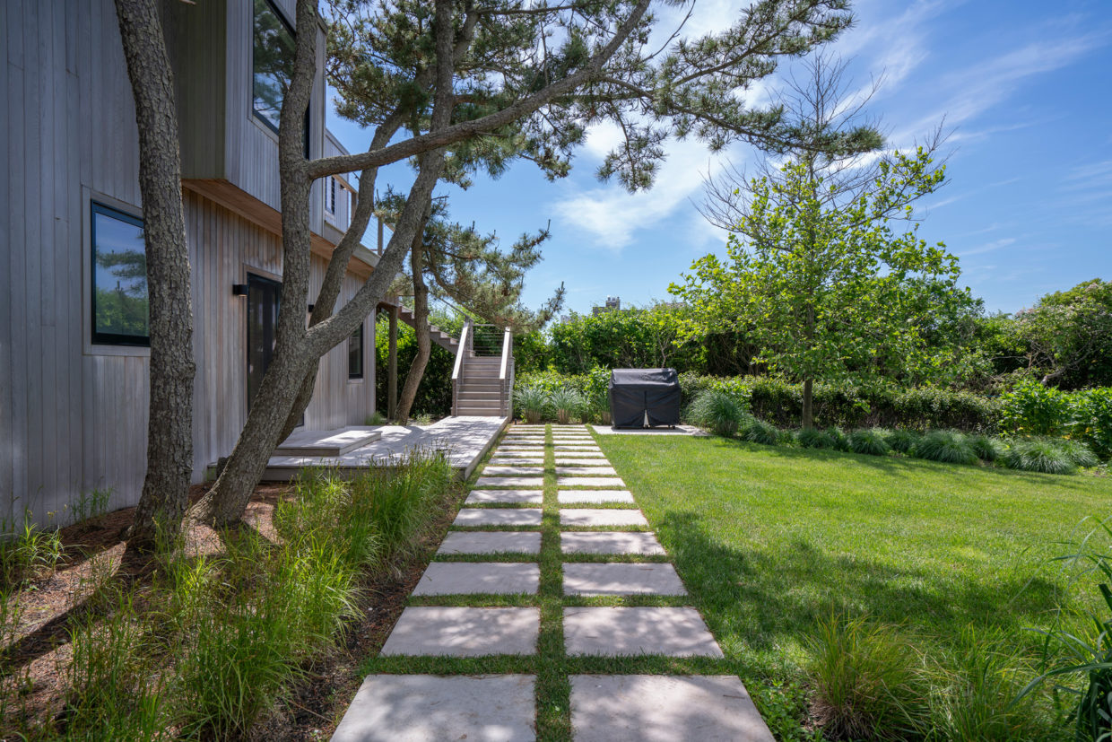 142 Sandune Court, Sagaponack, New York