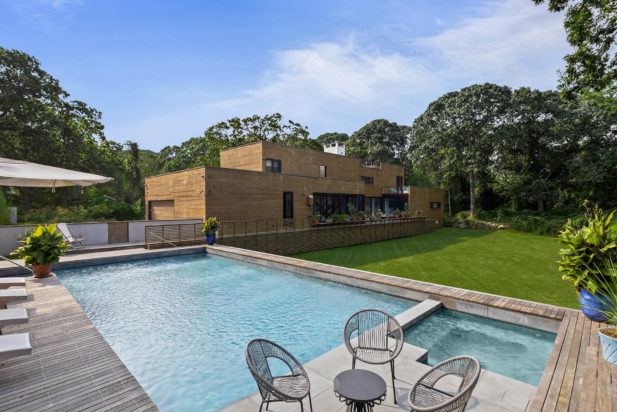 15 Seaponack Drive, Sag Harbor, NY