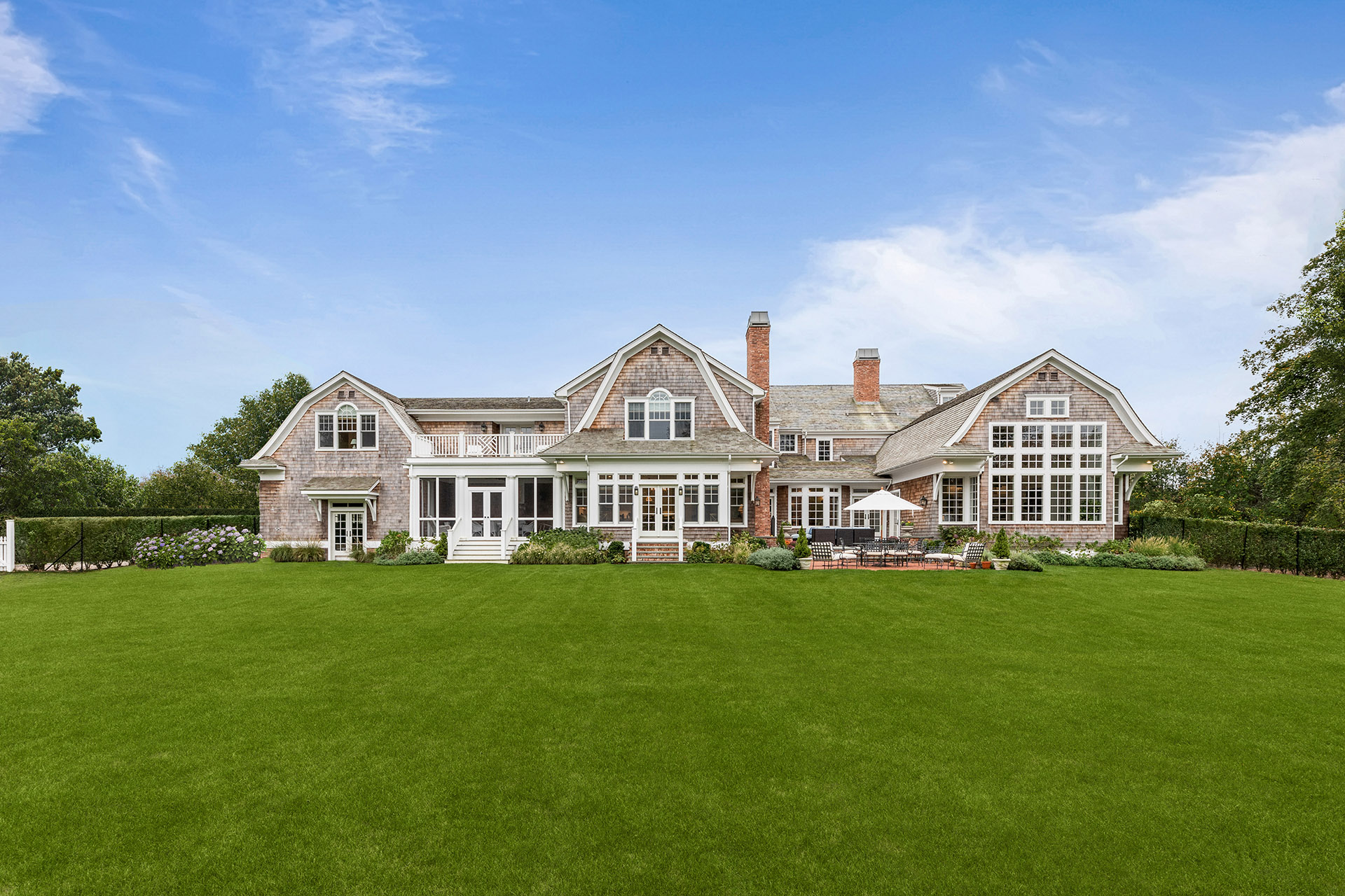 49 Quaquanantuck Lane, Quogue, NY