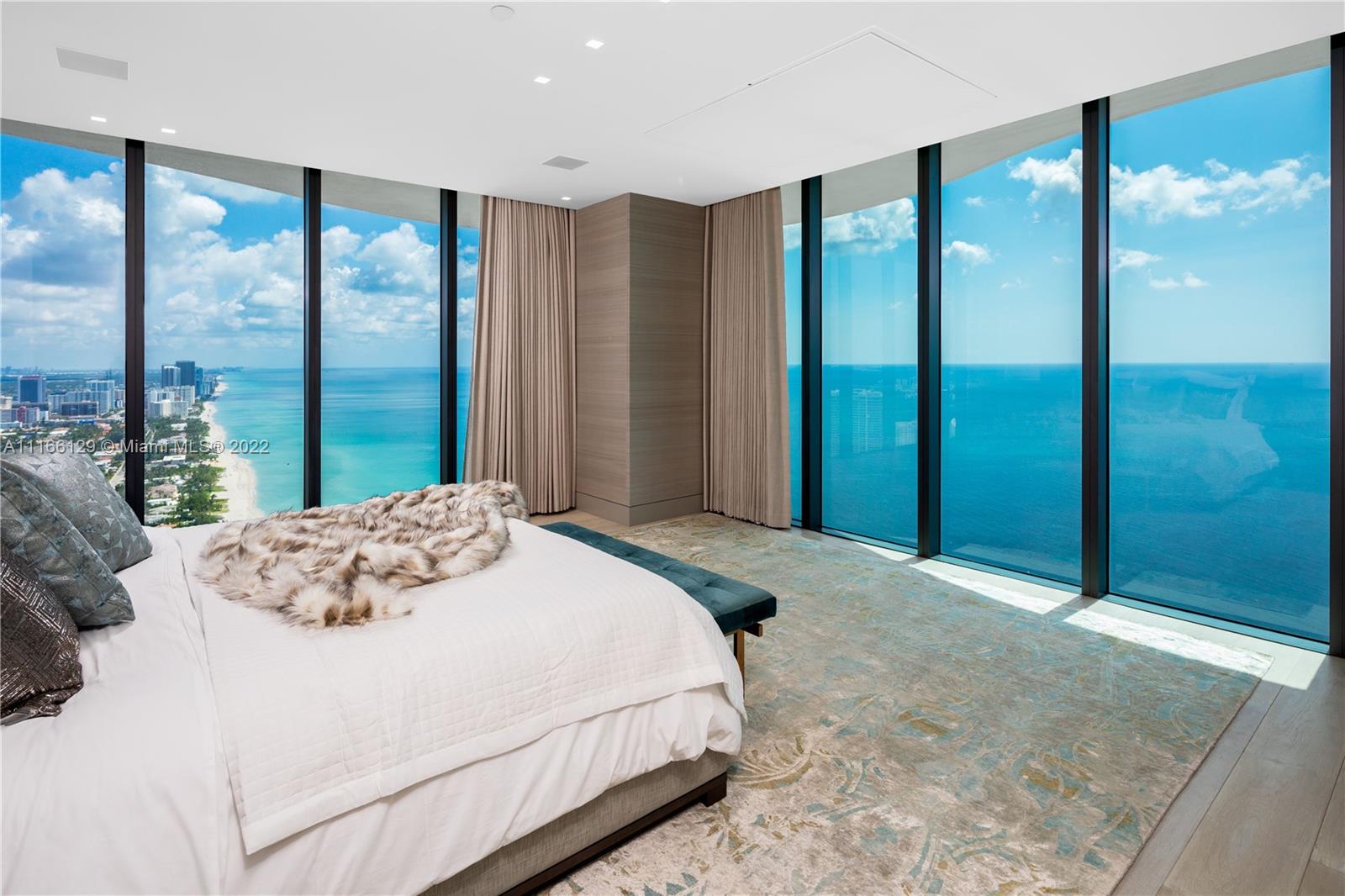 19575 Collins Avenue, #43, Sunny Isles Beach, FL