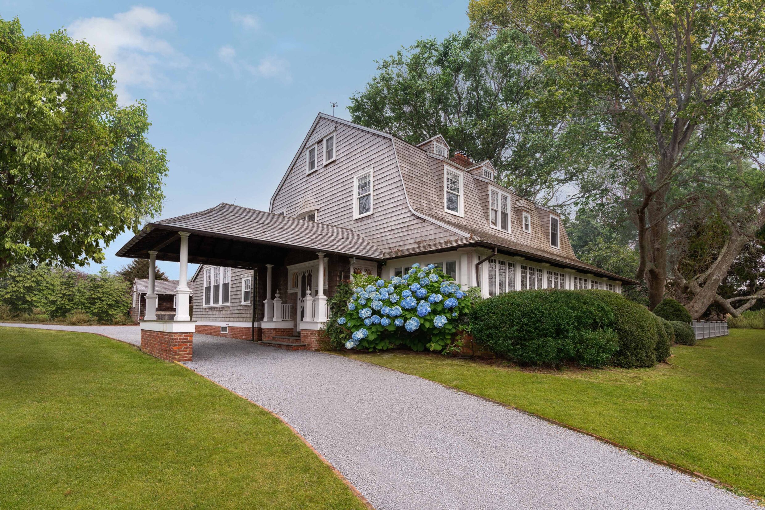 Bespoke Real Estate 397 Sagg Main Street, Sagaponack, NY