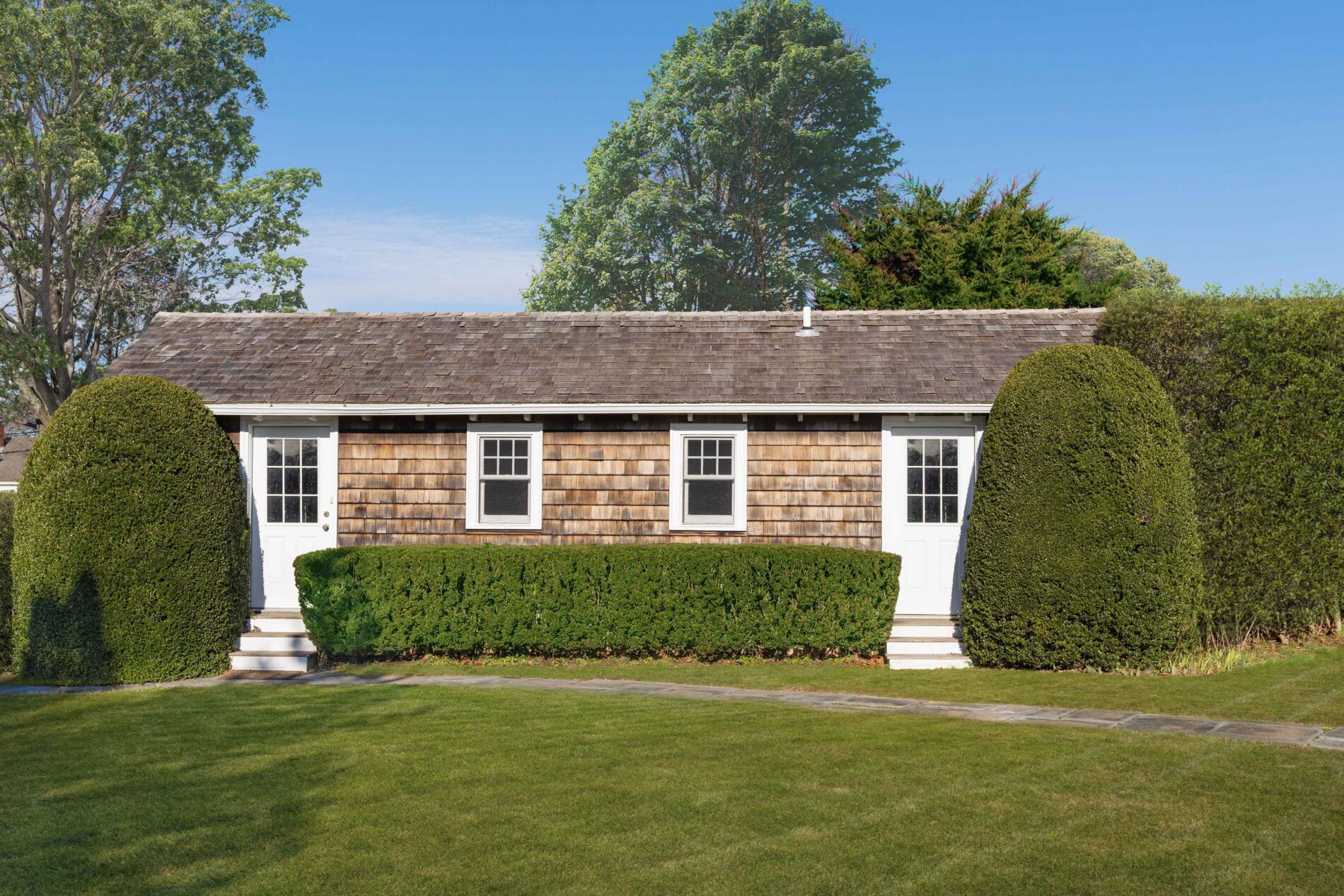 Bespoke Real Estate 397 Sagg Main Street, Sagaponack, NY