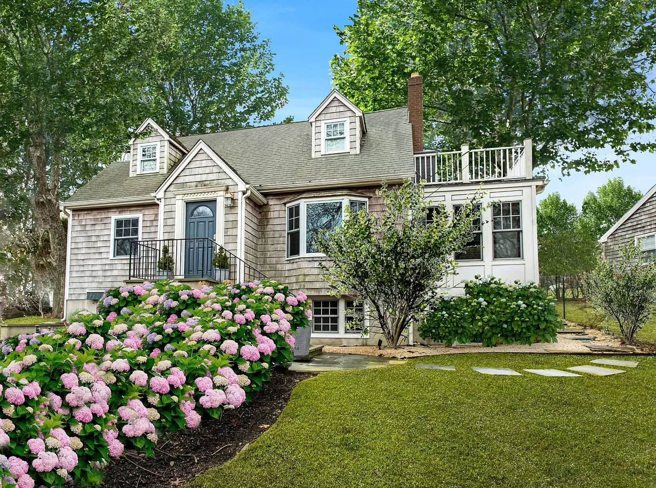 Bespoke Real Estate 3752 Noyac Road, Sag Harbor, NY