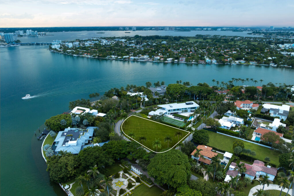 31 La Gorce Circle, Miami Beach, FL