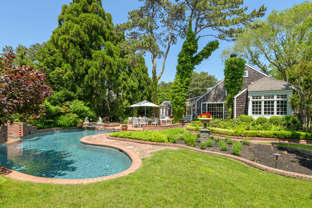 30 Maidstone Drive & 35 Devon Road, Amagansett, NY