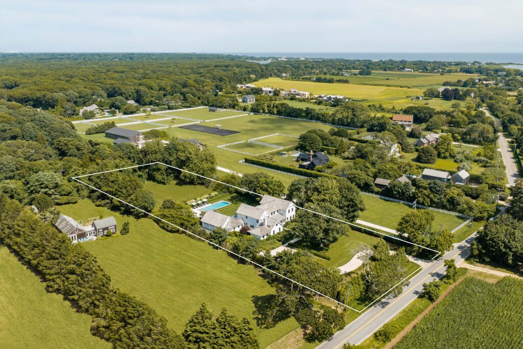 11 Town Line Road, Wainscott, NY